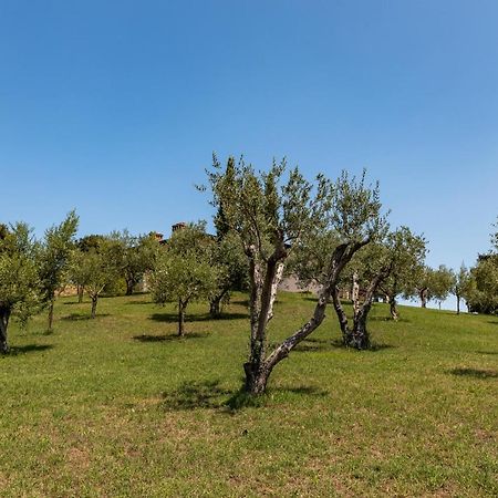 Il Casale Lonato - By Host4U Aparthotel Bagian luar foto