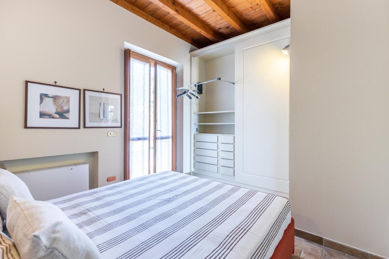 Il Casale Lonato - By Host4U Aparthotel Bagian luar foto