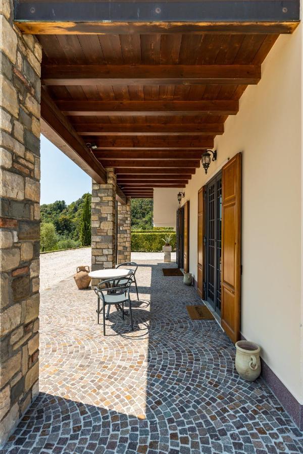 Il Casale Lonato - By Host4U Aparthotel Bagian luar foto