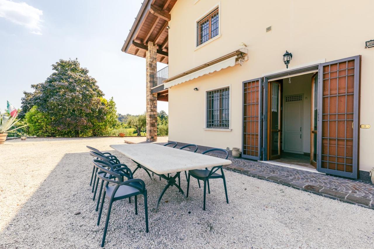Il Casale Lonato - By Host4U Aparthotel Bagian luar foto