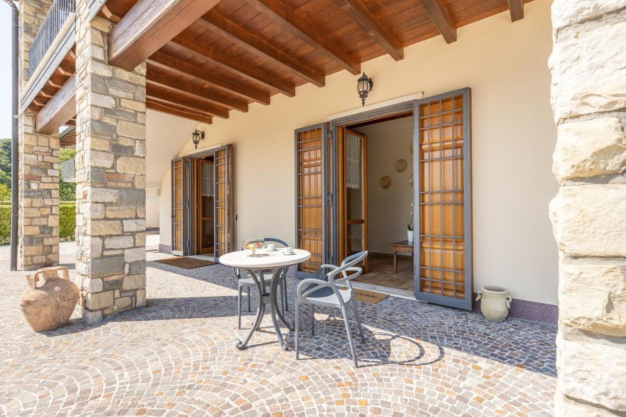 Il Casale Lonato - By Host4U Aparthotel Bagian luar foto